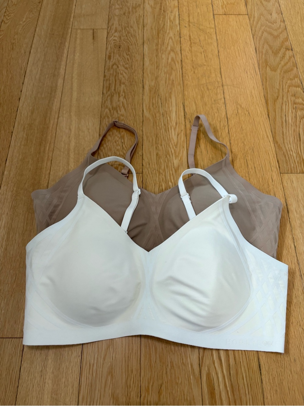 BUNDLE Honeylove Silhouette Wireless Bra White Sand Removable Cups Minimalist